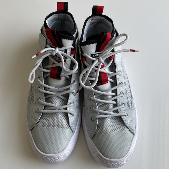 Converse - Picture 2 of 15